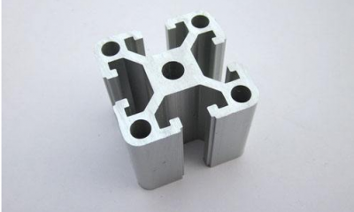 為什么鋁型材氧化膜顏色會出現(xiàn)不均勻現(xiàn)象呢？